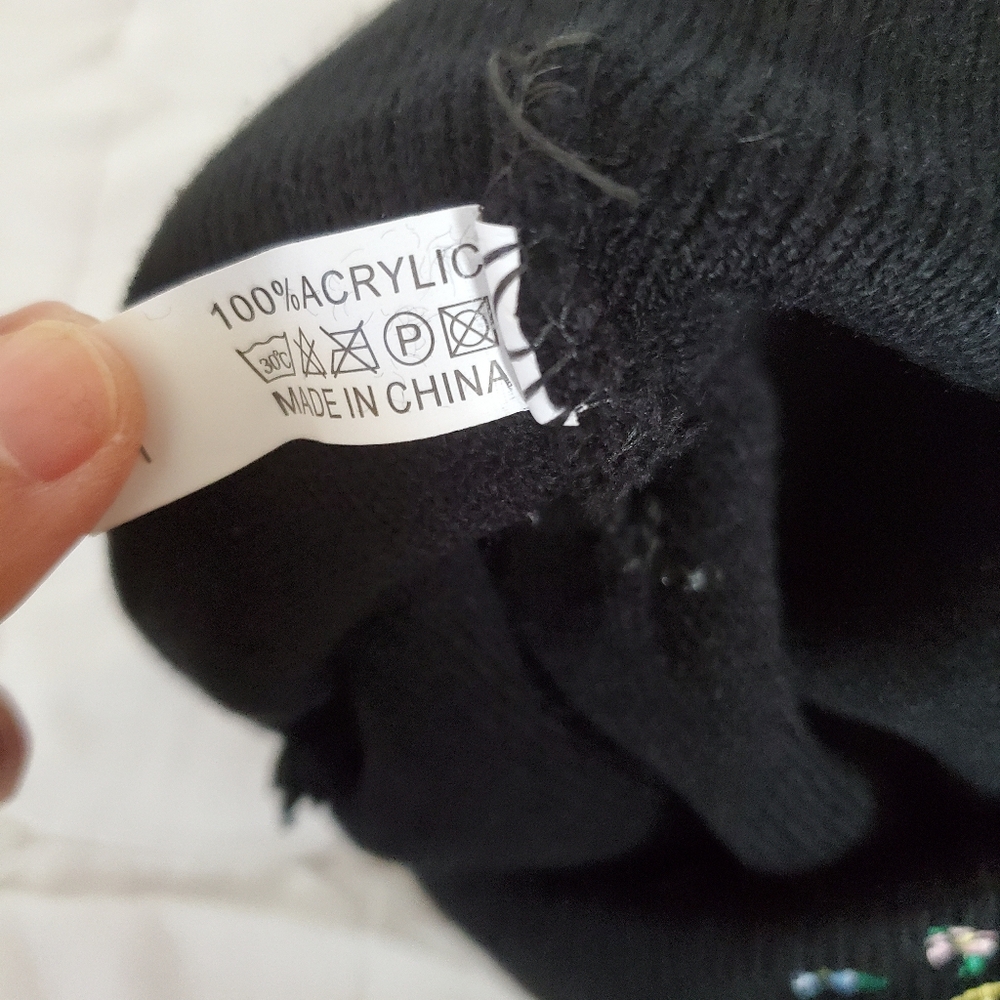 Hat - Picture 8 of 9